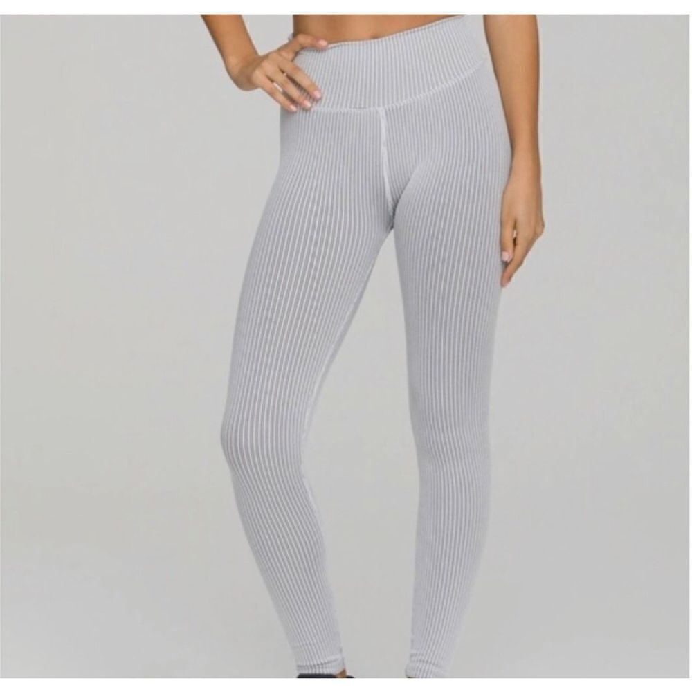 Good American XL Seamless Core Power Ribbed White Leggings